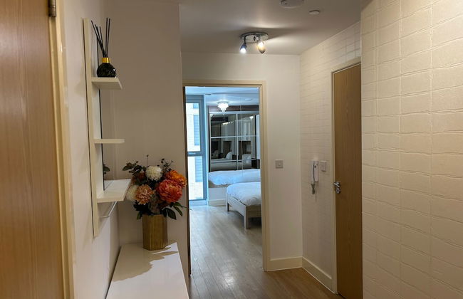 1-bed Apt, Sleeps 4, Central To Shops & Transport - Photo 3