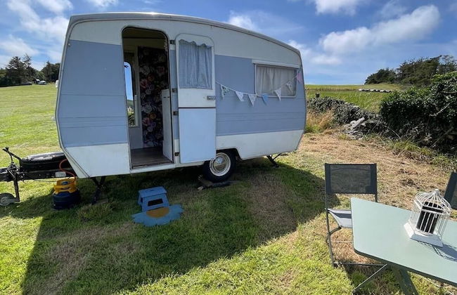 Original Vintage Spirit Alpine Caravan Anglesey - Foto 1
