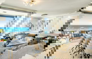 Foto 3 - Camps Bay Beachside 2bed w Sea View Cloud 9