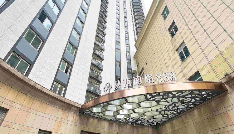 Photo 1 - Tyms APT Hengshan RD Near IAPM K11 Line9