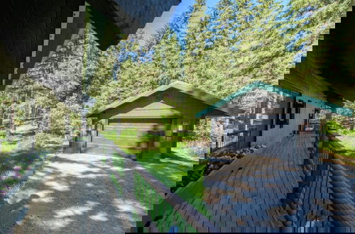 Photo 8 - Glen Lake Cabin in the Woods