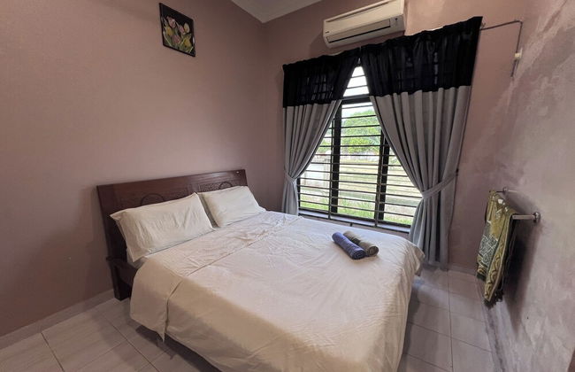 Nurbayu Villa (3 and 4 bedroom Villa) Kemaman - Foto 17