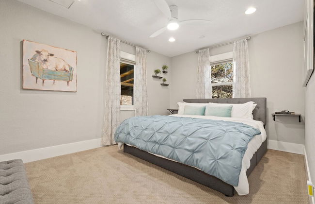 CSU Hideaway King Bd, Backyard Oasis, EV Charger - Foto 3