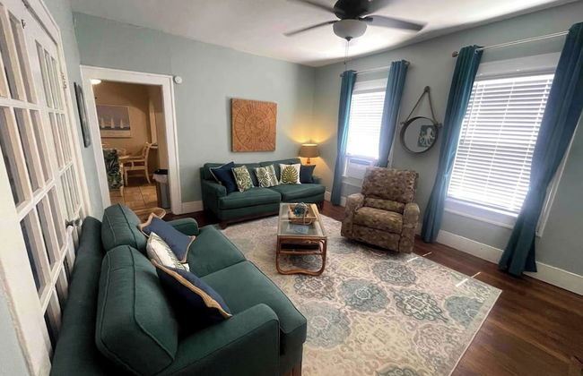 1BR Apartment in Historic Galveston - Photo 15