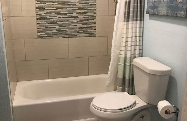 1BR Apartment in Historic Galveston - Photo 19