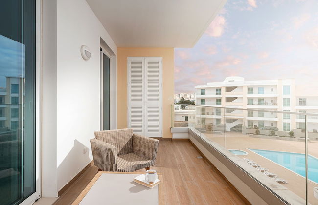Lagos Marina View 3 With Pool by Homing - Photo 1
