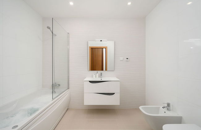 Lagos Marina View 3 With Pool by Homing - Photo 28