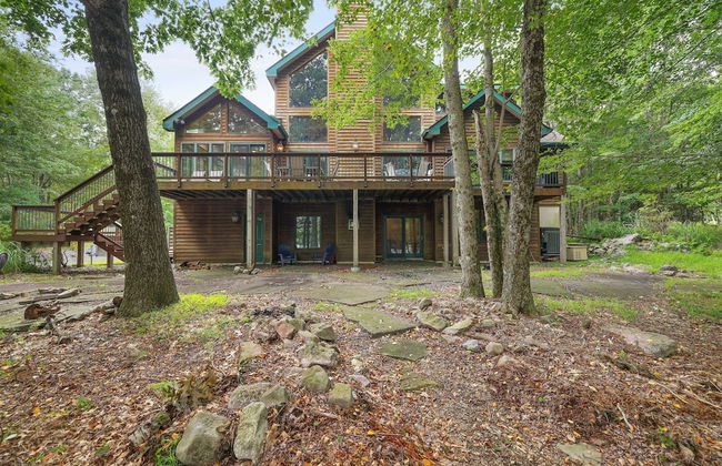 Elk Hollow by Avantstay Lakefront Chalet w Game Room Fire Pit - Foto 59