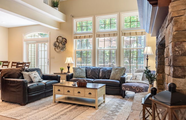 Highland Hideaway by Avantstay Group Poconos Retreat w Patio Game Room - Foto 6
