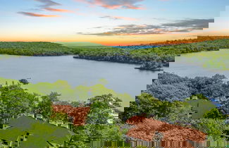Foto 3 - Boulder Lake-scape by Avantstay Lakefront Views