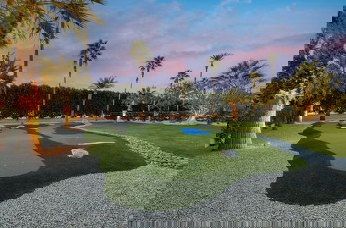 Foto 41 - Polo Villa 3 by Avantstay Features Expansive Putting Green Pool Spa Outdoor Firepit 260328 6 Bedrooms