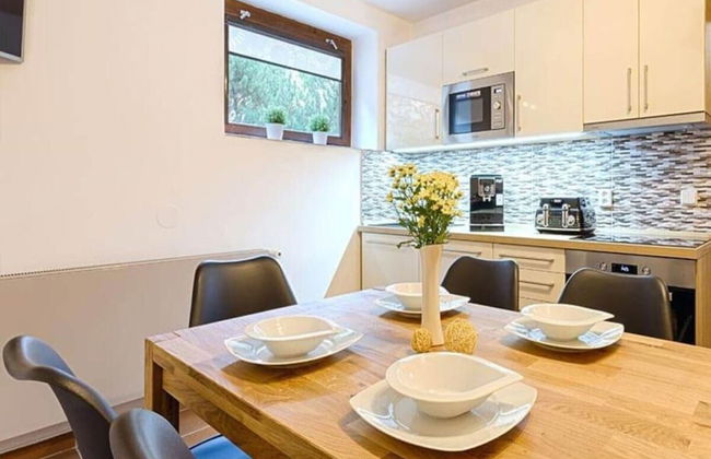 Spacious Villa With Lush Garden - Foto 16