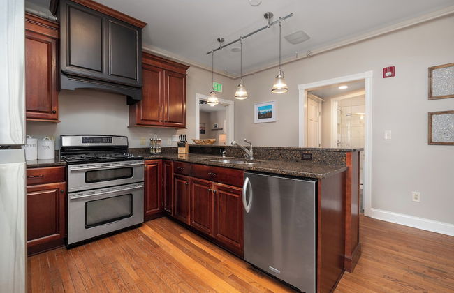 TuckAway Suites at East Branch - Foto 21