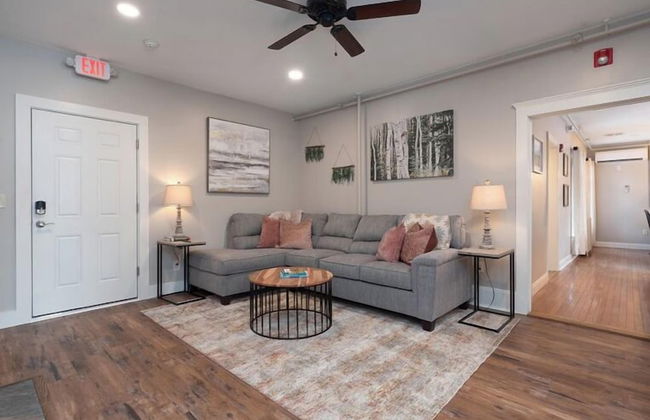 TuckAway Suites at East Branch - Foto 25