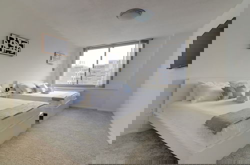 Foto 5 - Apartment in the Heart of Crystal City