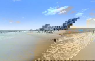 Foto 2 - Don t Worry Beach Happy 6 BR 4 BA Sleeps 20