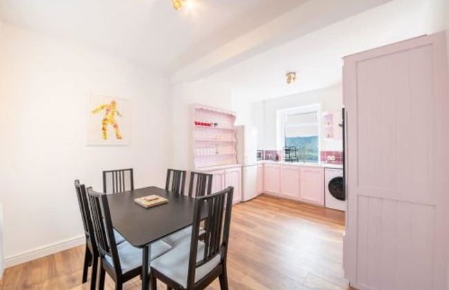 Host Stay Corner Cottage - Foto 7