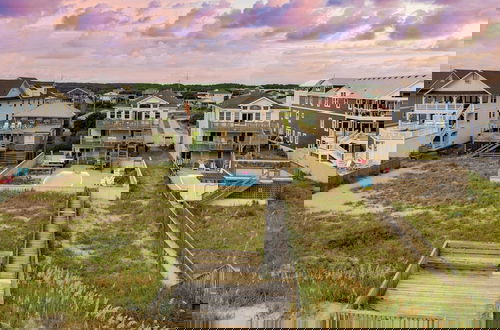 Foto 60 - Sleeps 28 Beachfront w/ Pool, Hot Tub, Game Room Atlantic Watch by Avantstay
