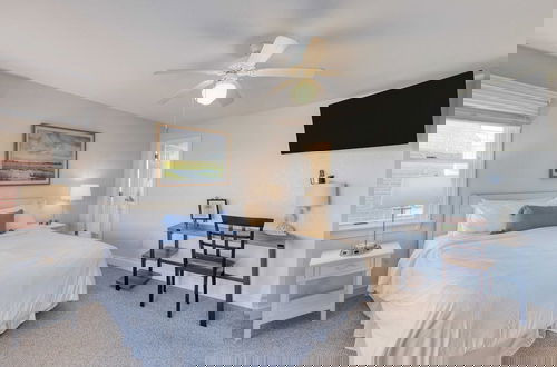 Foto 28 - Sleeps 28 Beachfront w/ Pool, Hot Tub, Game Room Atlantic Watch by Avantstay