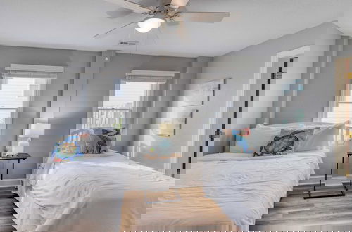 Foto 49 - Sleeps 28 Beachfront w/ Pool, Hot Tub, Game Room Atlantic Watch by Avantstay