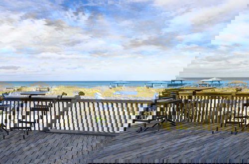 Foto 56 - Sleeps 28 Beachfront w/ Pool, Hot Tub, Game Room Atlantic Watch by Avantstay