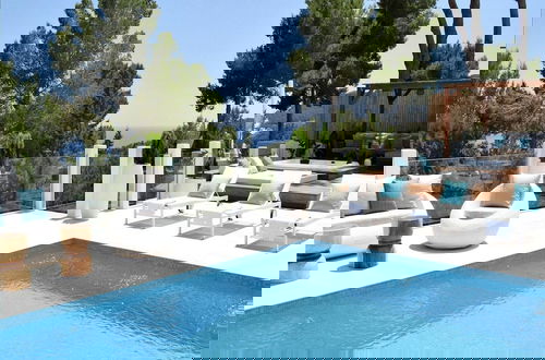 Foto 24 - Magnificent Villa With Heated Pool