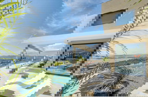 Foto 1 - Premium Villa With Infinity Pool