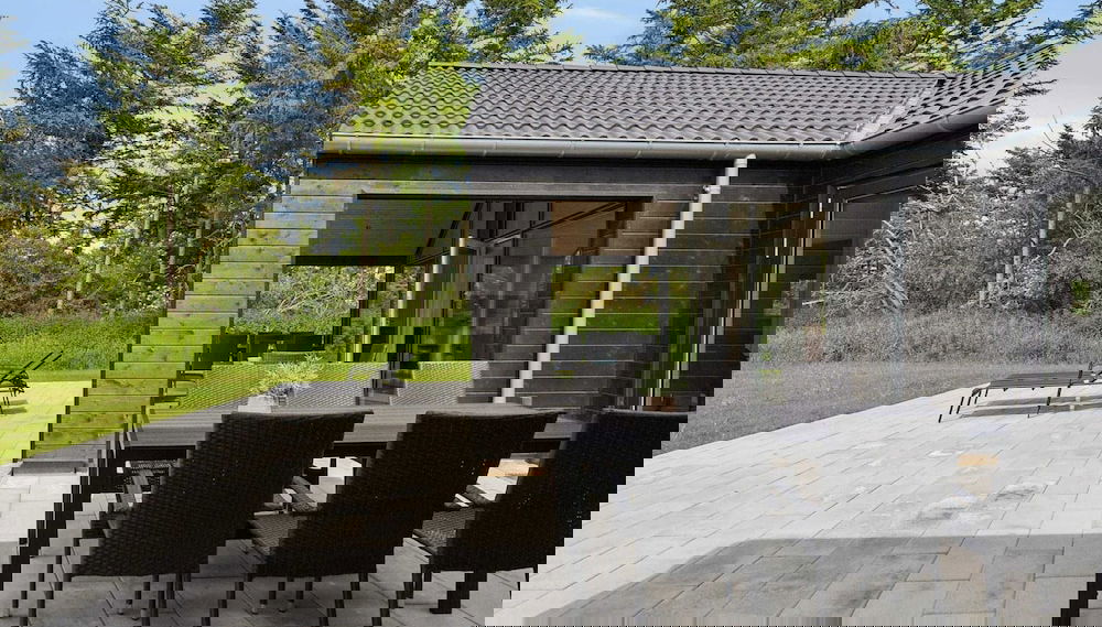 Primary image