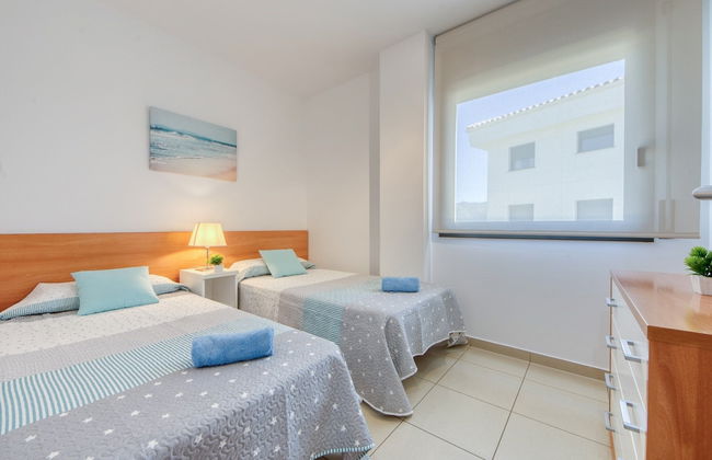 Apartment in Roses Near Sandy Beach - Photo 4