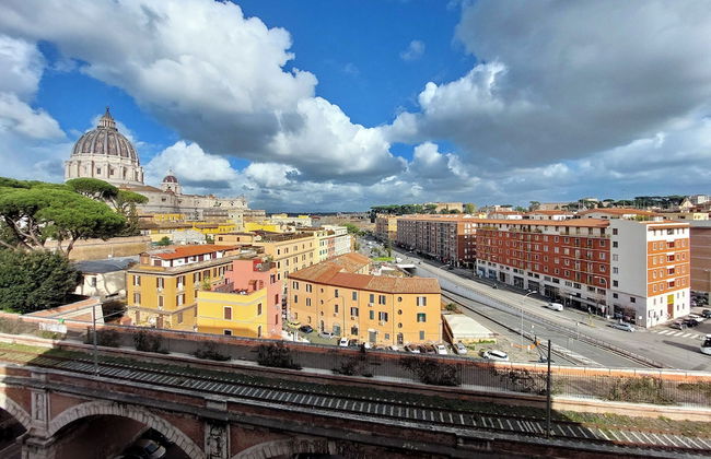 Una finestra sulla cupola di San Pietro - Foto 26