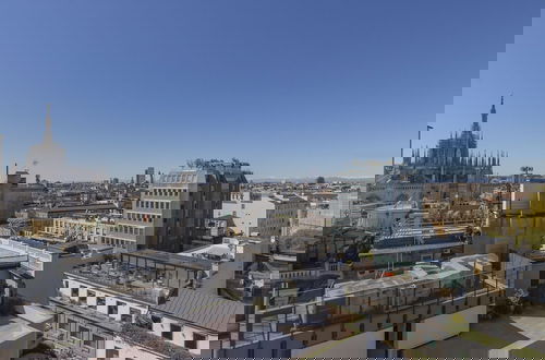Foto 53 - San Babila Central Tower by Rentopolis - High-end 1bdr with panoramic terrace overlooking Duomo