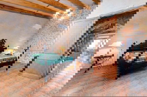 Foto 6 - Welcoming Apartment With Private Pool