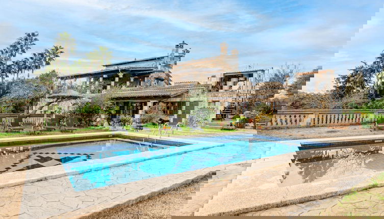 Foto 1 - Welcoming Apartment With Private Pool