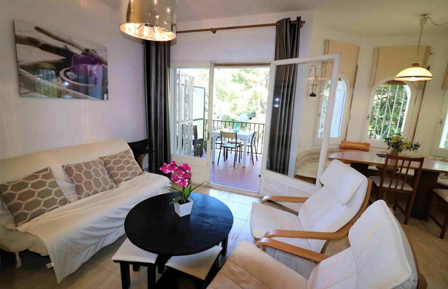 Spacious Apt. With Barbecue in Roses - Photo 1
