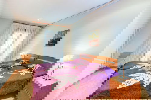 Foto 2 - Apartment in Central Location