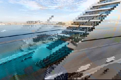 Foto 3 - Premium 2BR Emaar Beachfront w Beach Access