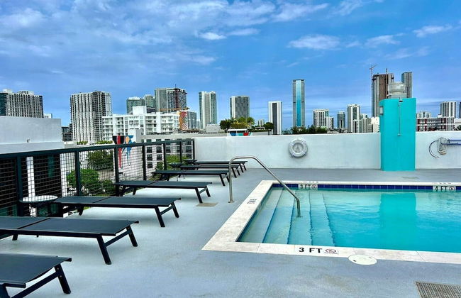 1BR Condo wRooftop Pool at Wynwood - Photo 18