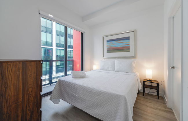 1BR Condo wRooftop Pool at Wynwood - Photo 3