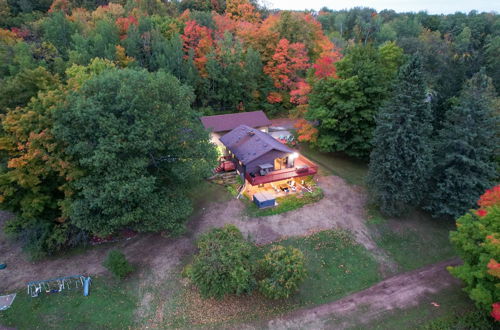 Foto 33 - Hermantown Home w/ Decks, Grill & Hot Tub