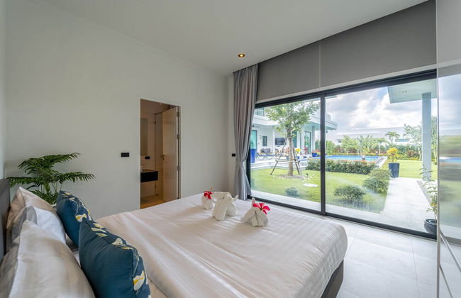 Luxury 6 Bed Private Pool Villa - LLW - Photo 18