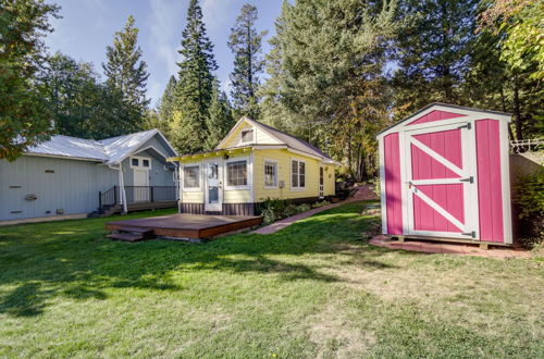 Photo 3 - Newport Cabin on Diamond Lake w/ Private Boat Dock