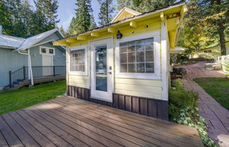 Photo 2 - Newport Cabin on Diamond Lake w/ Private Boat Dock