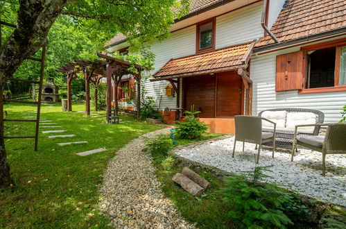 Photo 17 - Charming Holiday House in Velika Lesnica