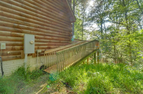 Photo 19 - Virginia Mountain Cabin w/ Decks & Fireplaces