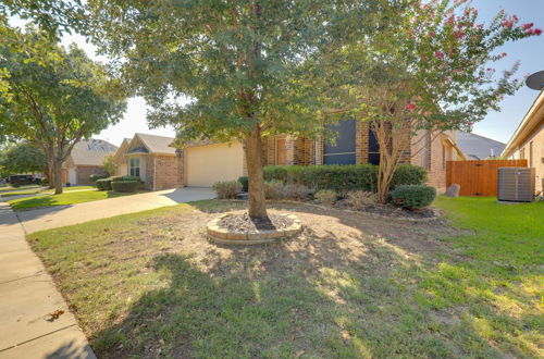 Foto 14 - Mansfield Home w/ Private Yard & Covered Patio