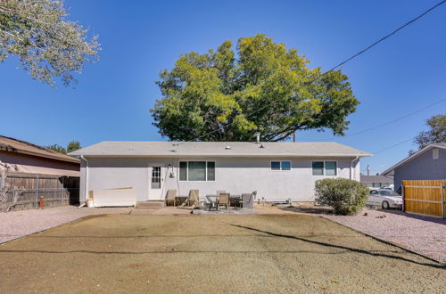 Foto 27 - Quiet Pueblo Home w/ Pool Table, 5 Mi to Downtown