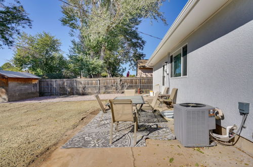 Foto 8 - Quiet Pueblo Home w/ Pool Table, 5 Mi to Downtown