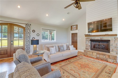 Foto 30 - Family-friendly Edgemont Home w/ Deck & Lake Views