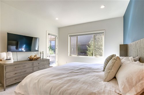 Photo 30 - Modern Bend Home w/ Private Hot Tub & Fireplace