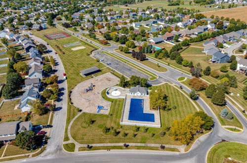 Photo 12 - Spacious Camby Home w/ Community Pool + Park